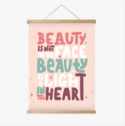 Magnetic Wood Frame Hanger – product view 3